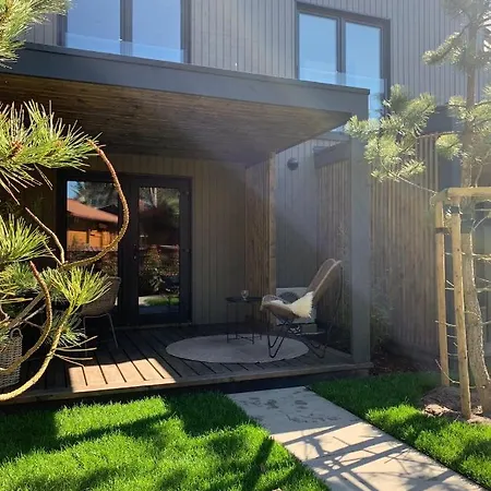 Hus - Caloroczne Komfortowe Szeregi Blisko Plazy Ferienhaus *