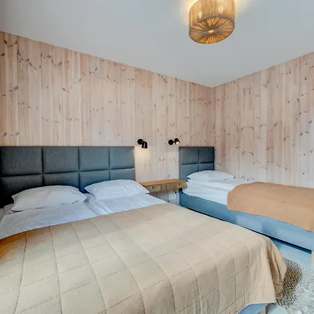 Hus - Caloroczne Komfortowe Szeregi Blisko Plazy ポビエロボ