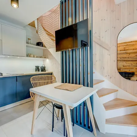 Hus - Caloroczne Komfortowe Szeregi Blisko Plazy Ferienhaus *