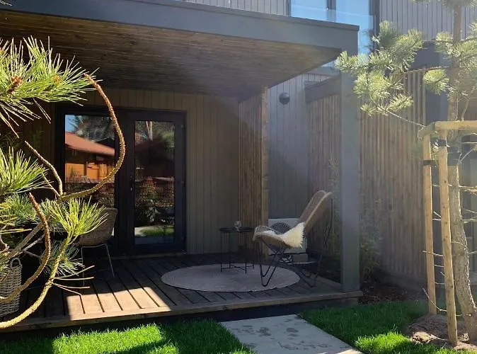 Hus - Caloroczne Komfortowe Szeregi Blisko Plazy Prázdninový dům *