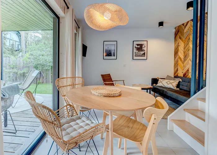 Hus - Caloroczne Komfortowe Szeregi Blisko Plazy Prázdninový dům