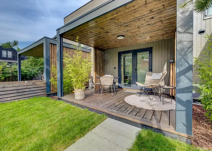 Hus - Caloroczne Komfortowe Szeregi Blisko Plazy Prázdninový dům *