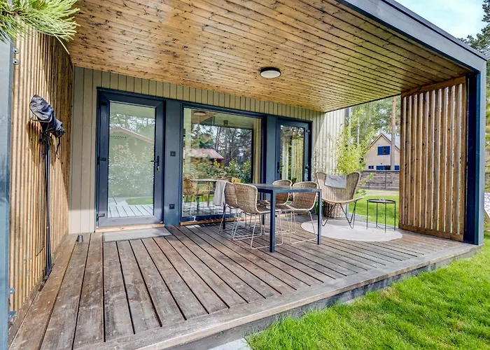 Hus - Caloroczne Komfortowe Szeregi Blisko Plazy Prázdninový dům *